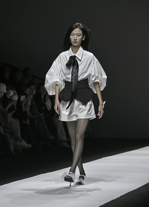 Mimblanche女装亮相22春夏上海时装周发布会 上海市黄浦区人民政府